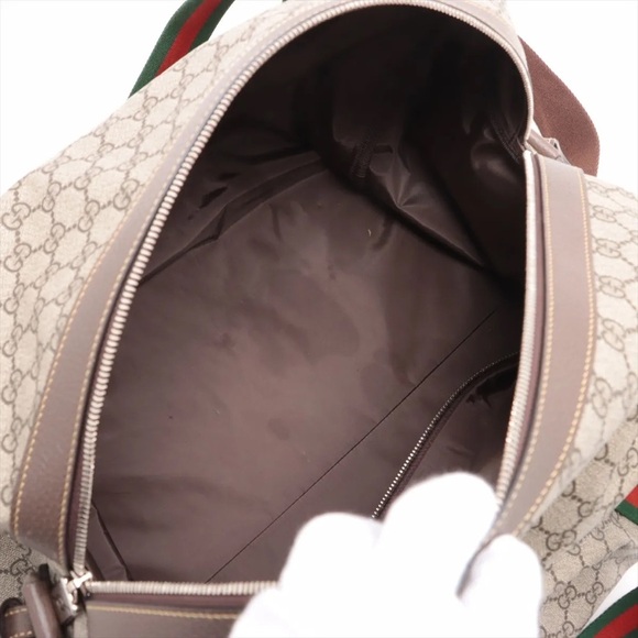 Authentic GUCCI duffle Bag with strap - Picture 9 of 16